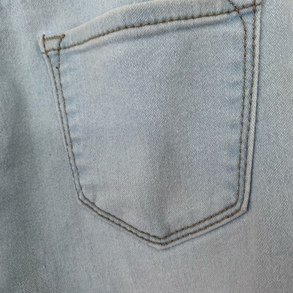Light Wash Distressed Fashion Nova Jeans - Picture 8 of 16